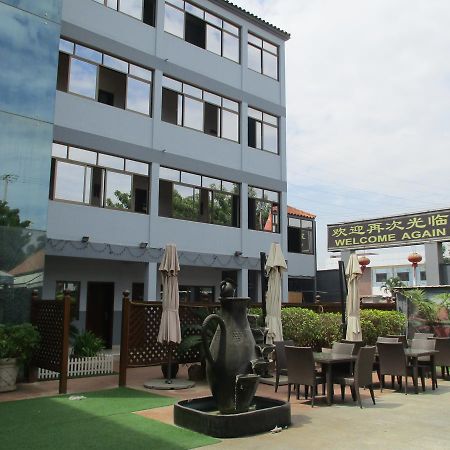 Hotel Patriota Luanda Buitenkant foto
